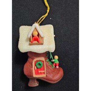 Vintage Hallmark 1980 Old Woman Who Lived in a Shoe w/children Christmas Ornamen
